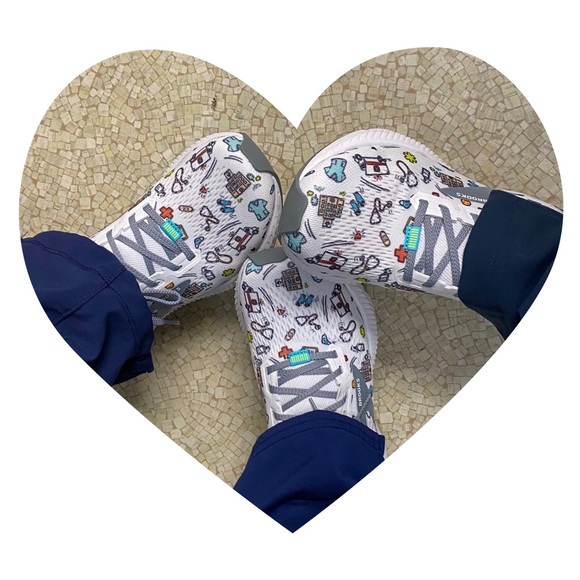 Brooks Launch 8 Medical Shoes - Picture 3 of 15